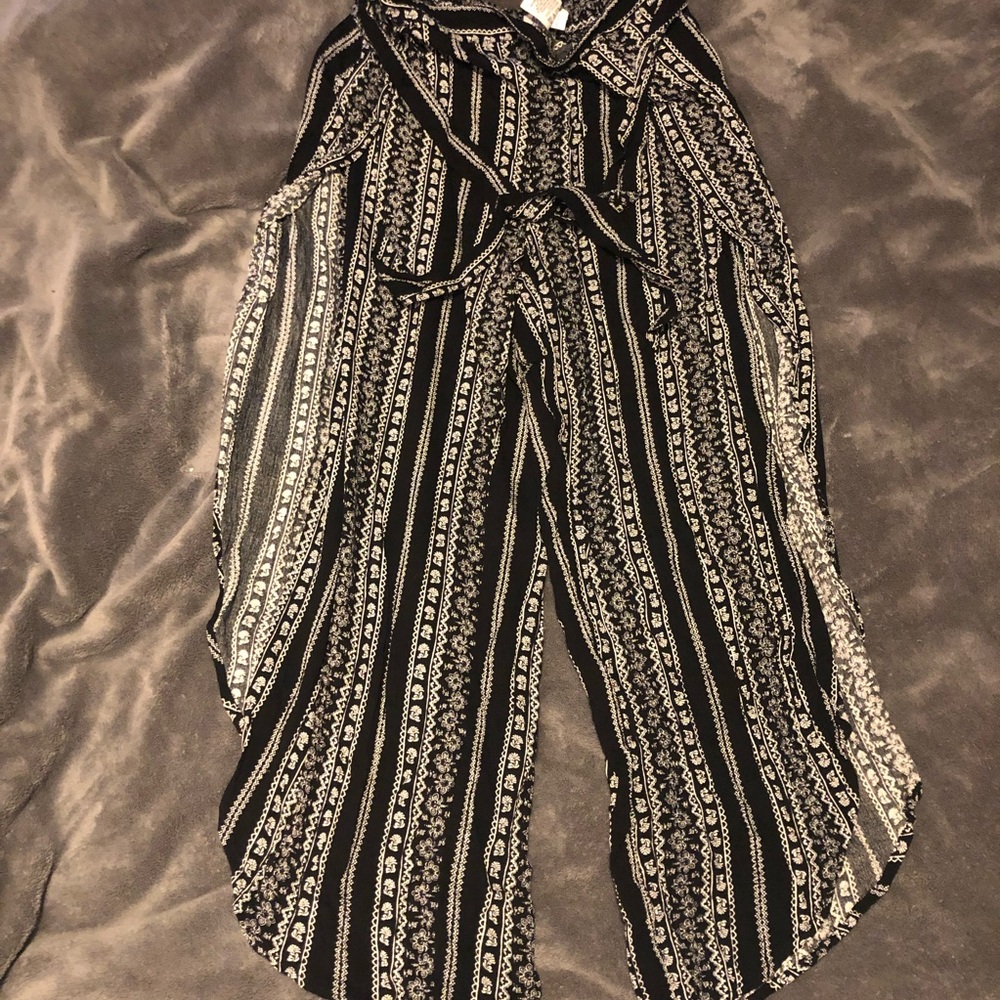 Flowy Cropped Pants